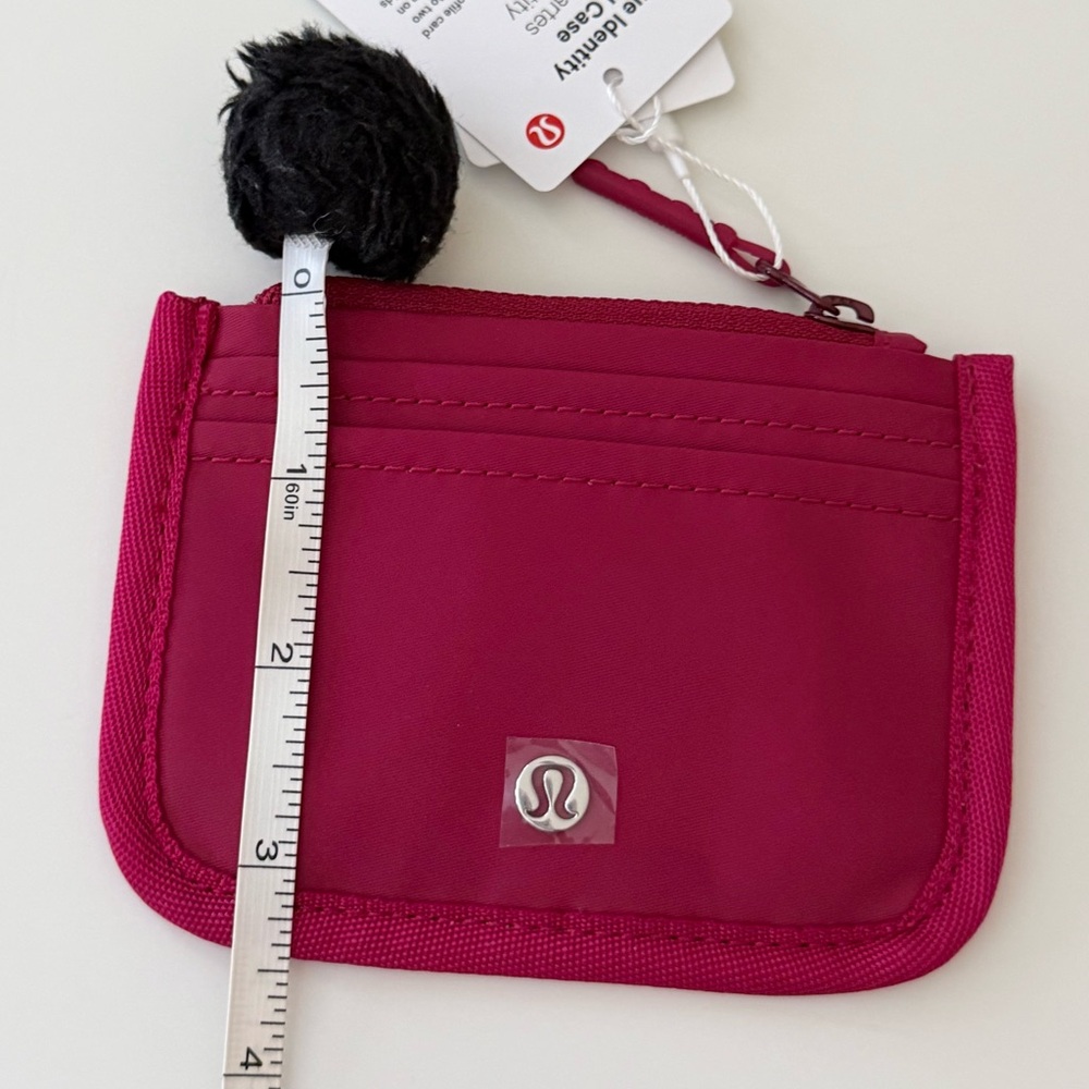 NWT Lululemon True Identity Card Case - Picture 8 of 10
